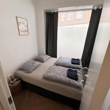Stokbrogade 7 *